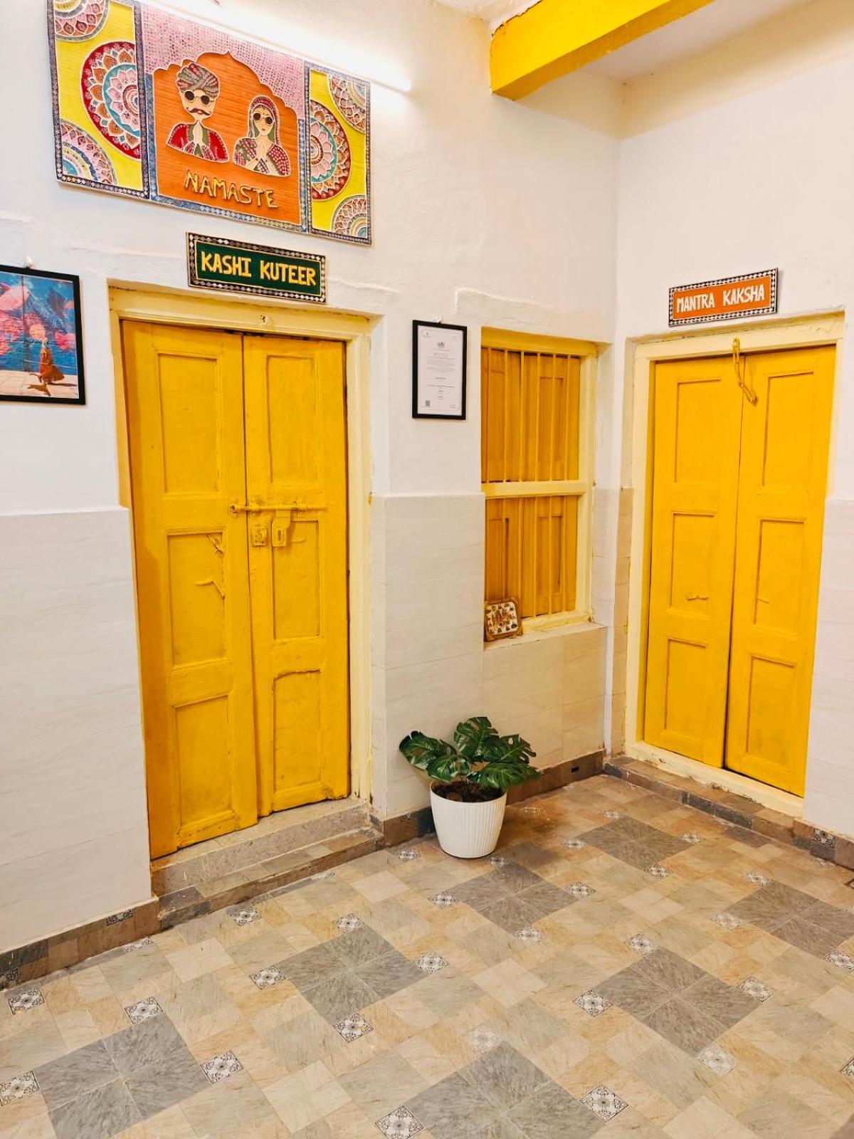 Kailash Heritage Homestay Varanasi Exterior photo